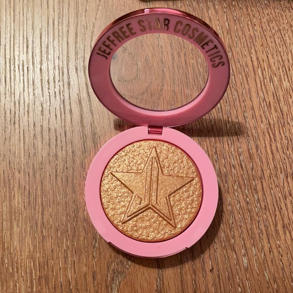 Jeffree Star Other - Jeffrey Star Cosmetics Supreme Frost highlighter